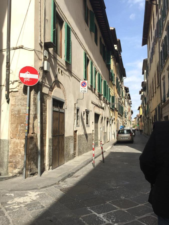 Apartment Spazioso, Luminoso A 10 Min Ponte Vecchio E Palazzo Pitti , Ideale Per Coppie E Famiglie Florence