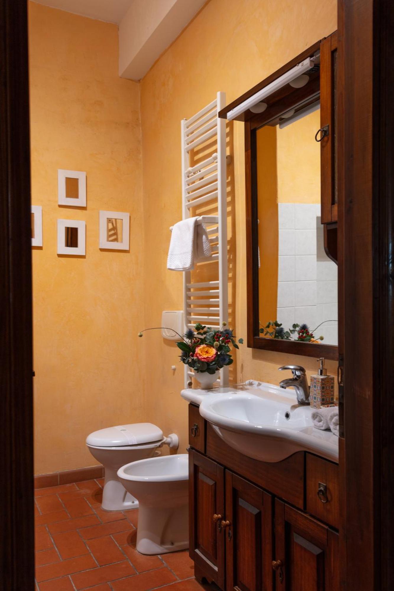 Spazioso, Luminoso A 10 Min Ponte Vecchio E Palazzo Pitti , Ideale Per Coppie E Famiglie Apartment *